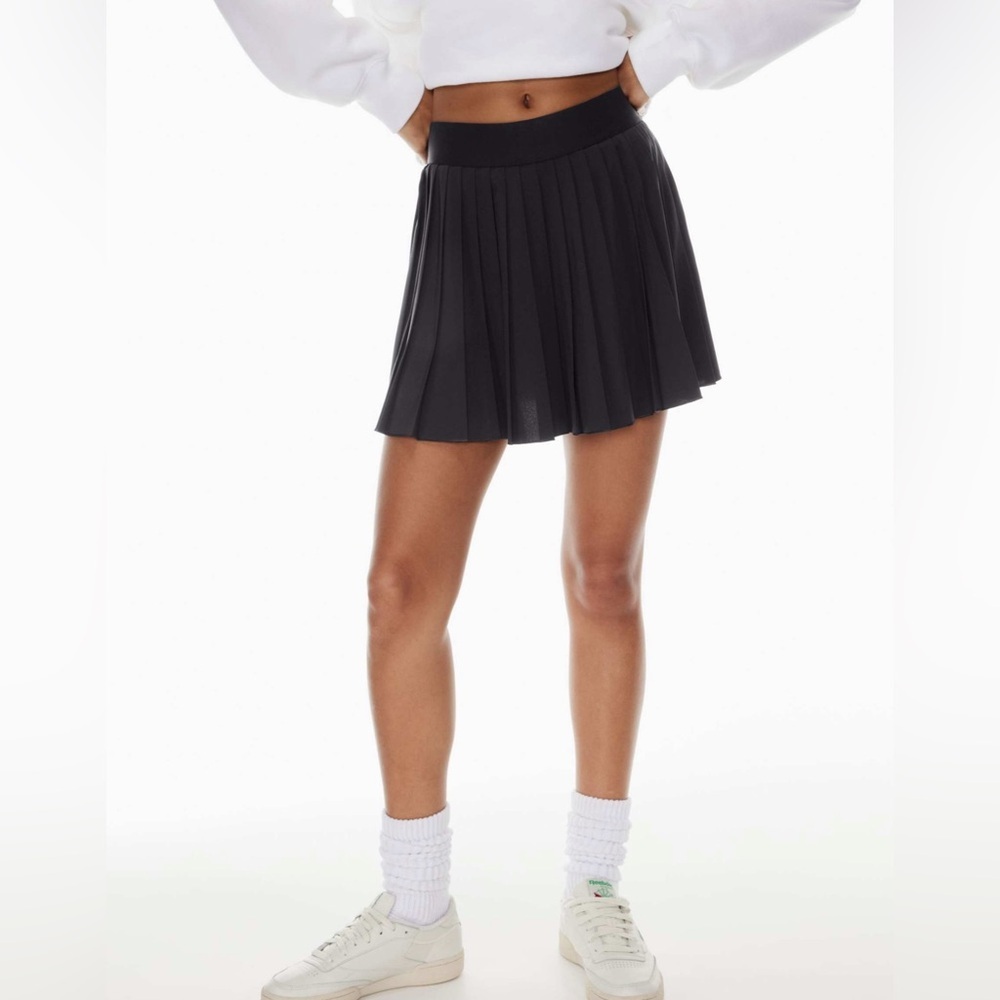 Aritzia TnAction TnaMOVE™ Tennis Mini Skirt